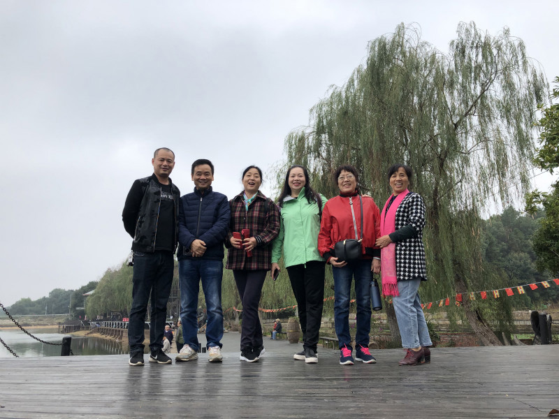 糧油集團組織離、退休老同志開展豐富多彩的活動