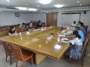 現代農業集團黨委書記、董事長許維調研糧油集團