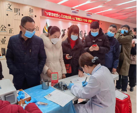 糧油集團團委、工會 開展“學雷鋒、獻愛心”——無償獻血活動