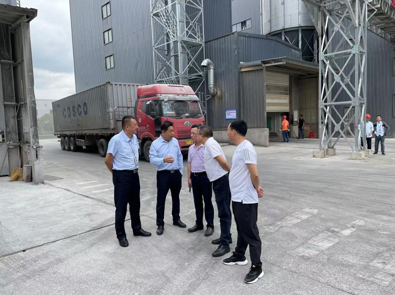 湖南農業發展集團黨委委員、副總經理陳根榮調研湘農觀盛公司