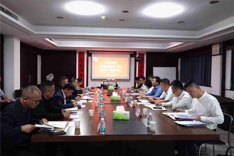 石門縣委副書記、縣長李長春一行來湖南糧油進出口集團考察交流